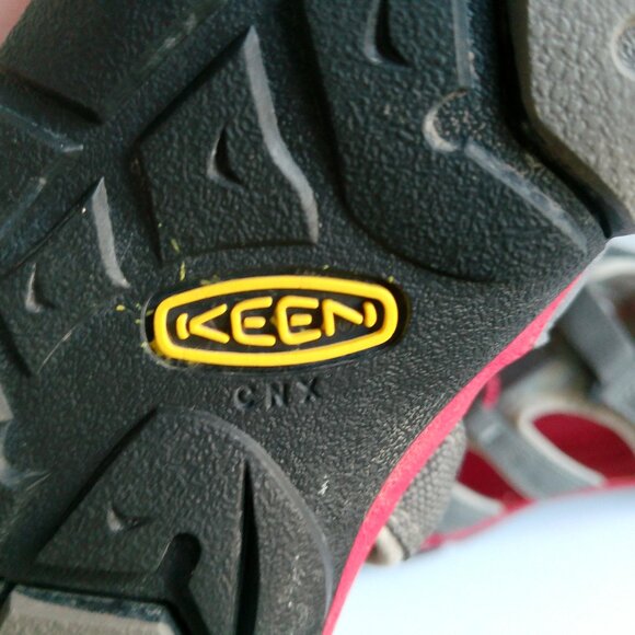 KEEN Children's Waterproof Activewear Sandals Shoes Size 2 Little Kid Gray Red - Picture 12 of 14